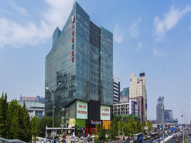 立式红外触摸一体机供货价格