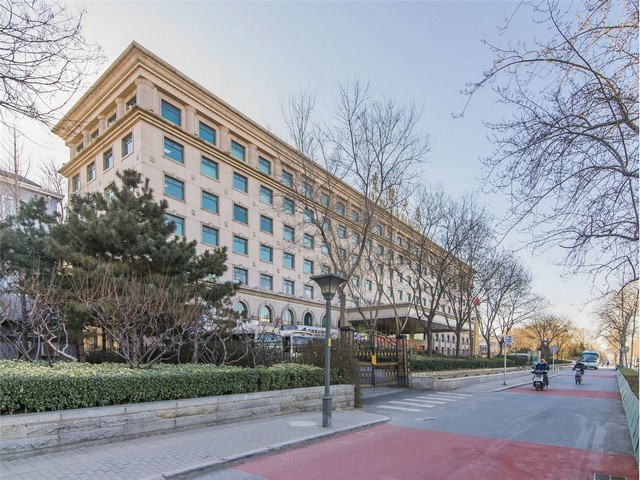 昆明PE给水管打孔